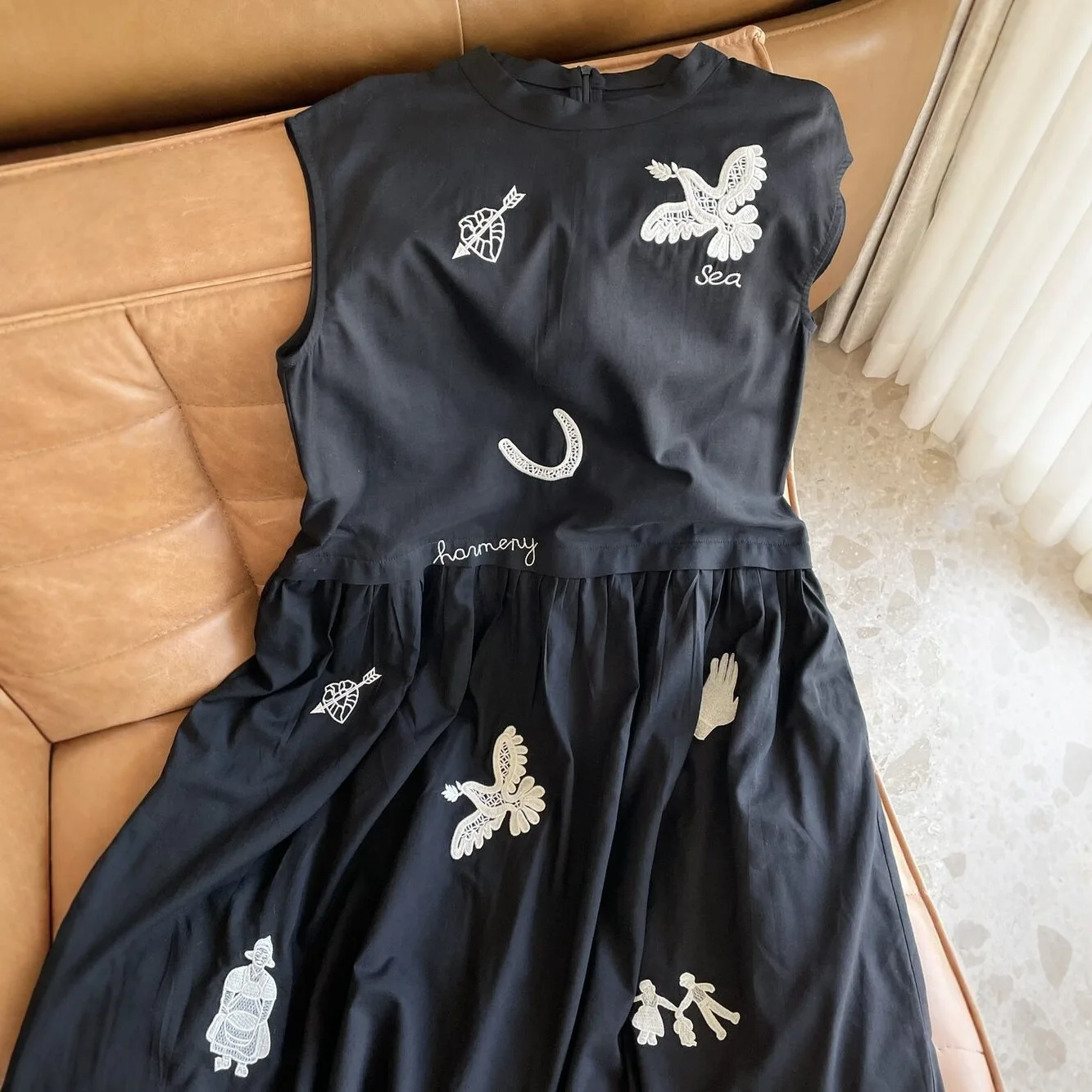 2026 Spring/Summer Heart Pattern Embroidered Round-neck Sleeveless Loose-Fitting Dress summer dress