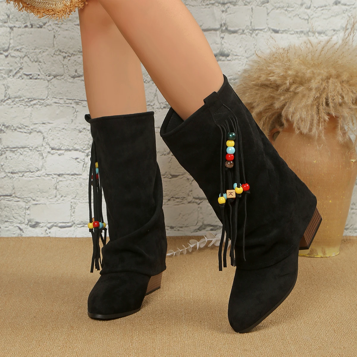 Winter Hot Selling Pointed Retro Comfortable Anti Slip Midsole Boots Fashionable Style Square Heel Casual Women's Riding Boots