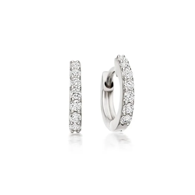 Orecchini a cerchio mini halo in oro 18 carati con gioielli con orecchini di diamanti coltivati in laboratorio