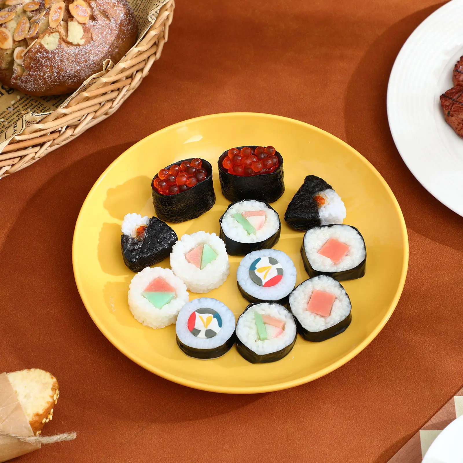 

Набор из 12 предметов: Имитация суши для кухонных игр, искусственные японские водоросли нори, имитация онигири, реквизит для фотосъемки