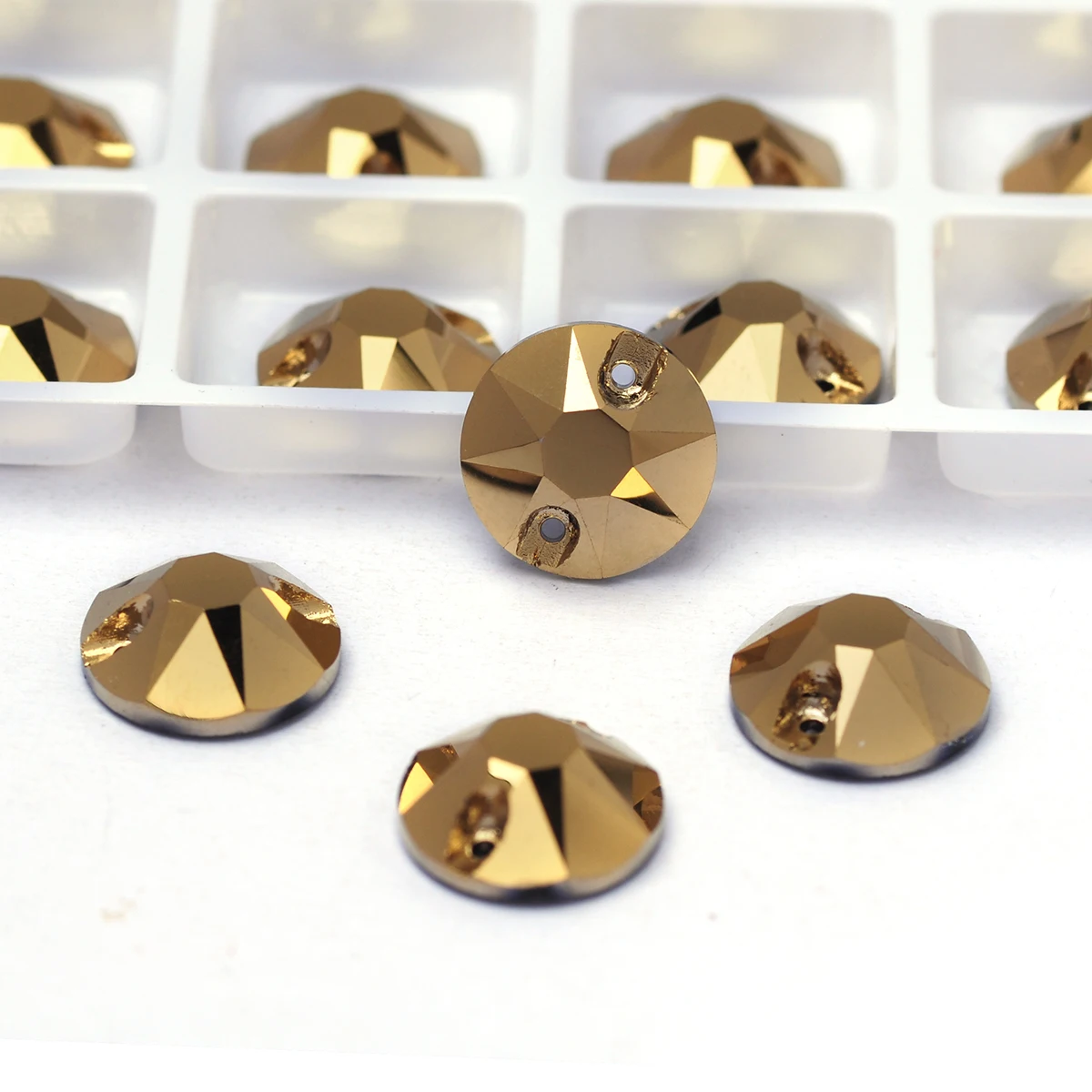 PUBRILEX K9 Gold Tropfenförmiger Dreieckiger Runder Xirius Flachrücken Kristallglas Strass Zum Aufnähen Kleidungsstück Accessoires – Detail 6