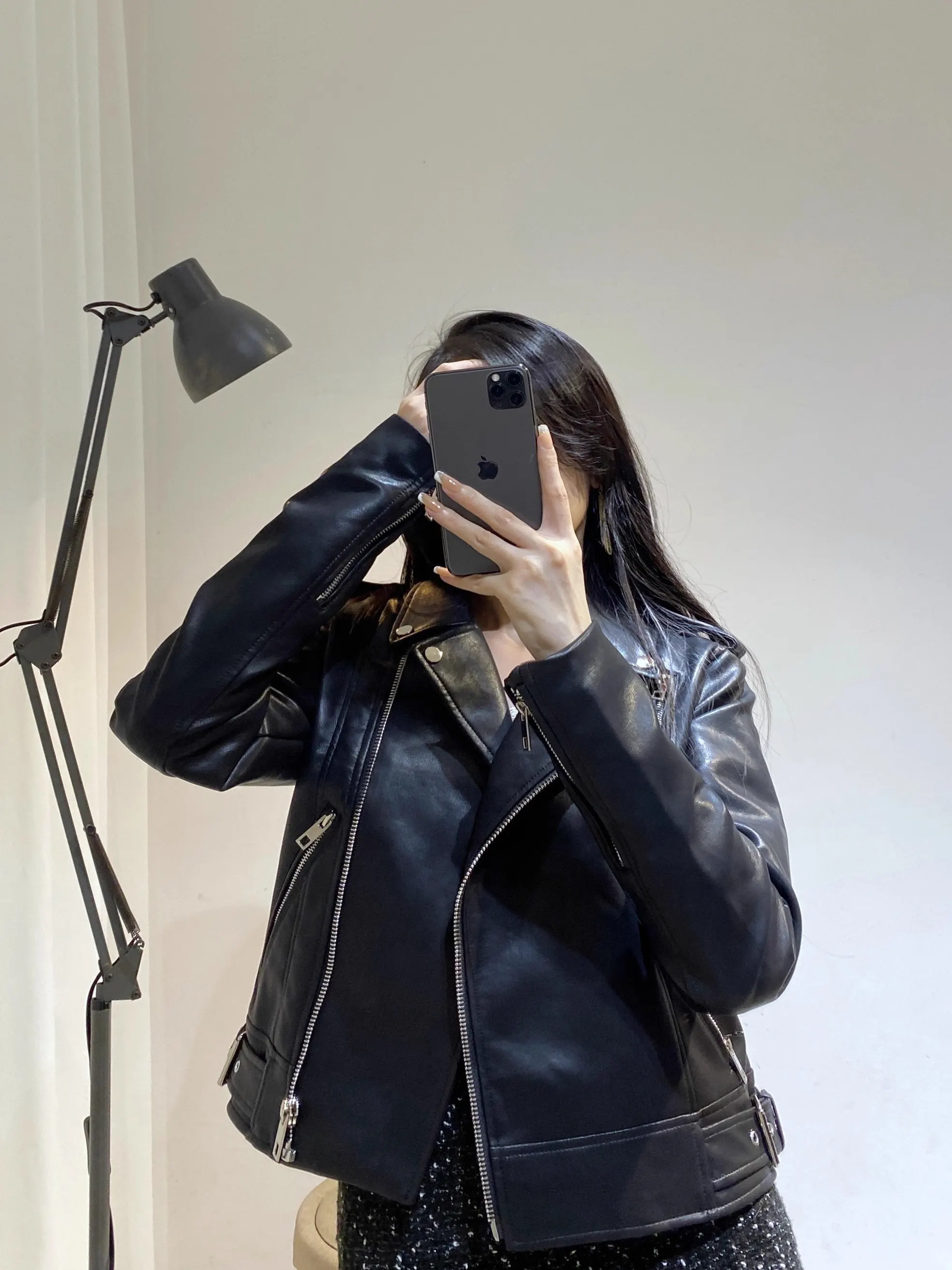 Bla PU-Leder Jaet Damen Commuter Sle Loose Fit Ort Mantel Pure Color Long Sve Reißverschluss Chinesische Produktion