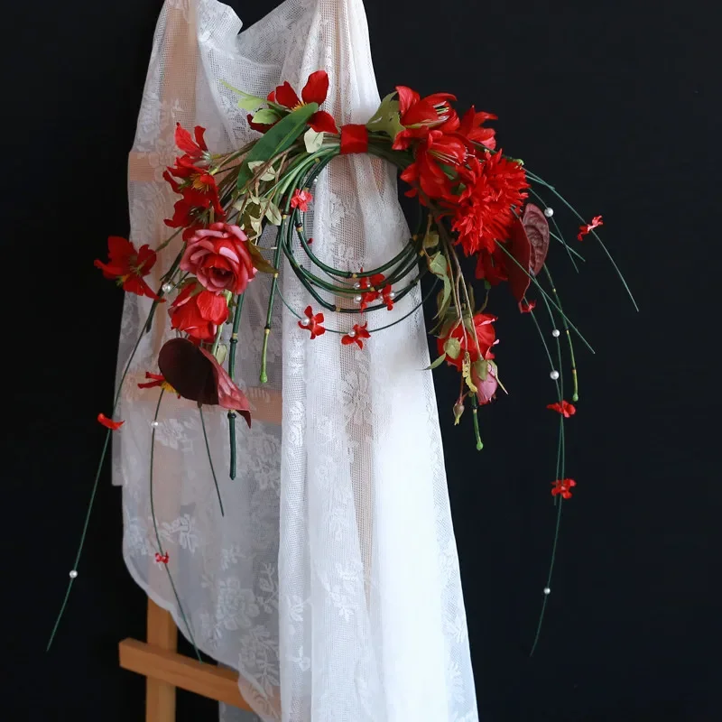 New Chinese wedding wedding photography photo props bride holding red bouquet retro simulation bouquet