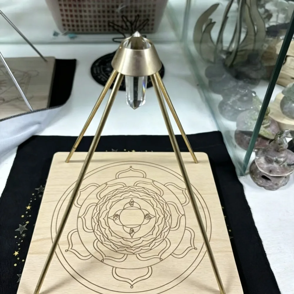Square Solid Wood Energy Pyramid Crystal Holder 20x20cm Crystal Healing Display Stand for Spiritual Meditation Ornaments
