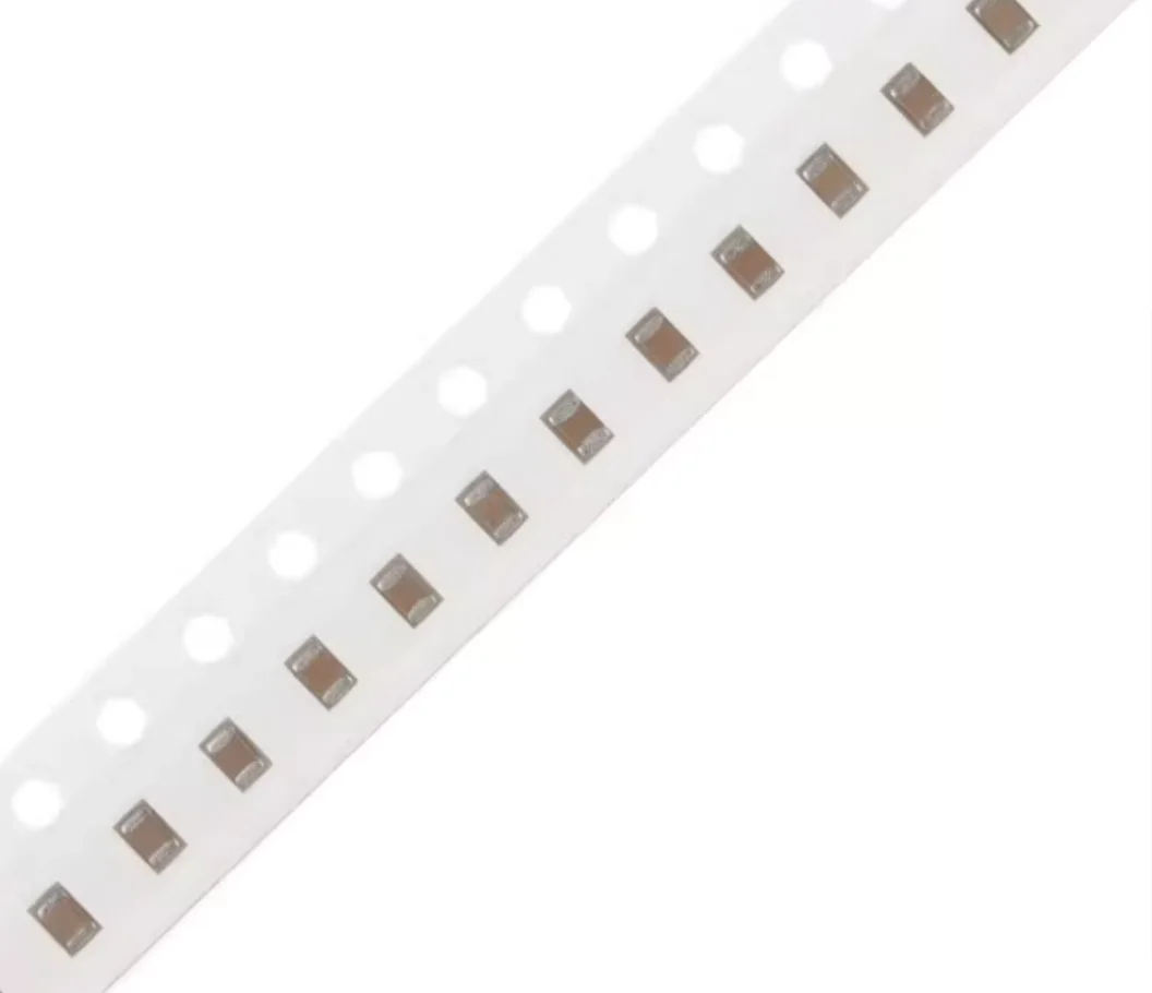 100 pz 0805 50 V SMD Chip a Film Spesso Condensatore Ceramico Multistrato 0.5pF-47uF 10NF 100NF 1UF 2.2UF 4.7UF 10UF 1PF SMD capacità