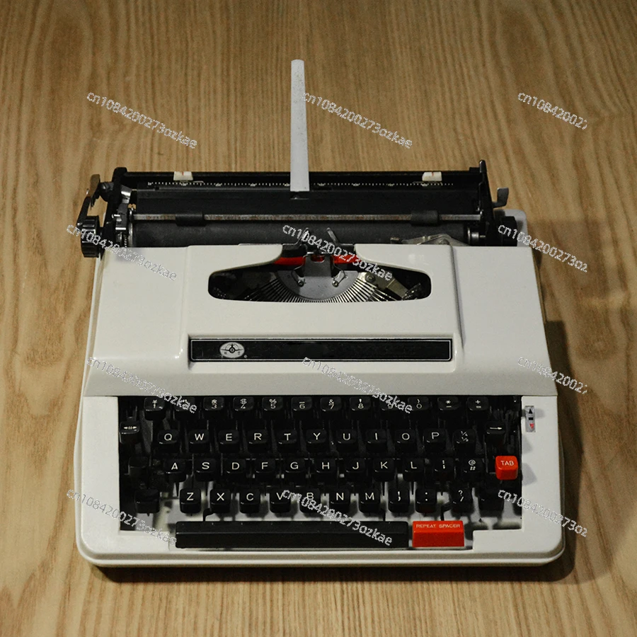 English Mechanical Typewriter Domestic Normal Use