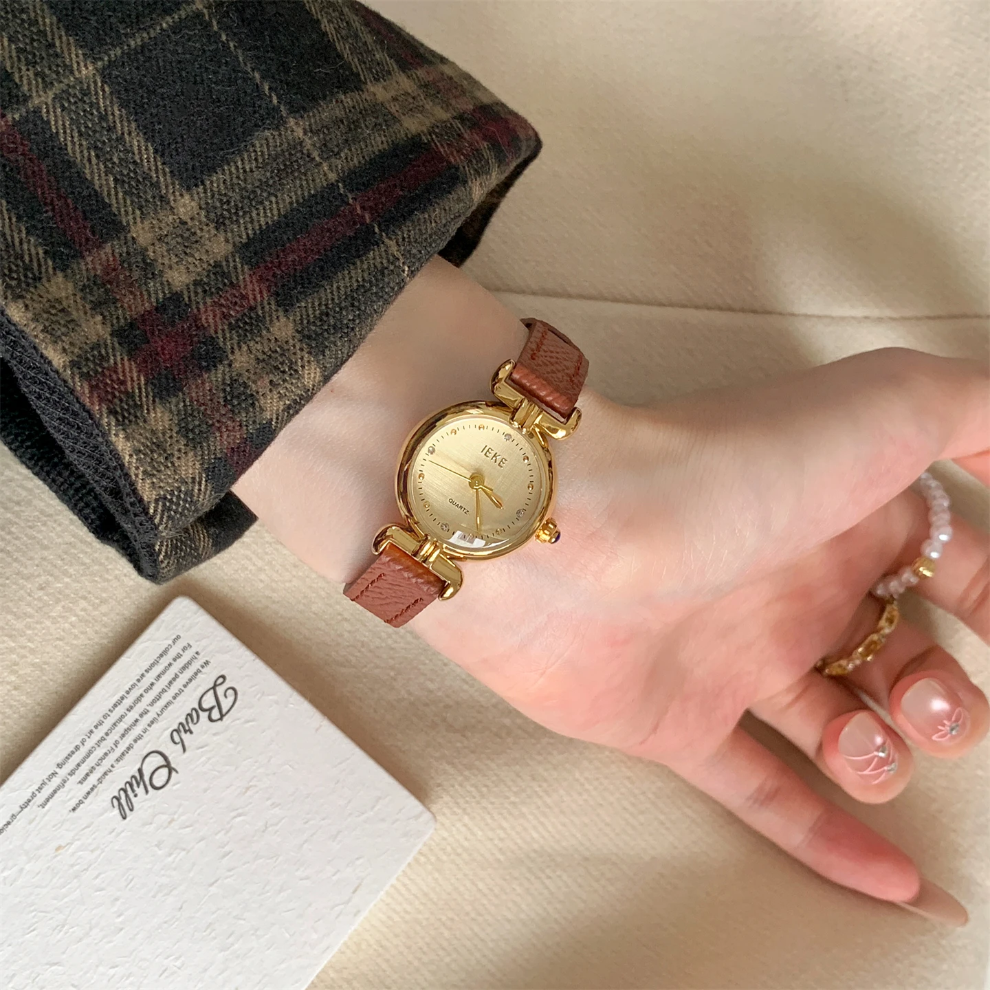 

Retro Instagram style watch for women, niche, high-end, minimalist style, student refined and versatile quartz watch