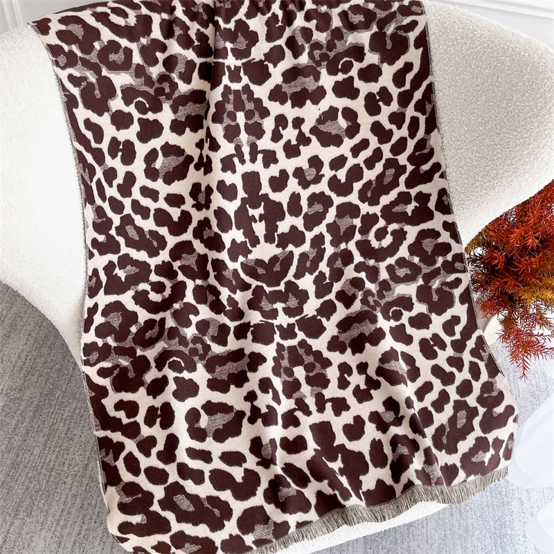 2025 Winter Scarf for Women Leopard Print Warm Pashmina Shawls Thick Cashmere Blanket Lady Elegant Poncho Chunky Stoles Bufanda