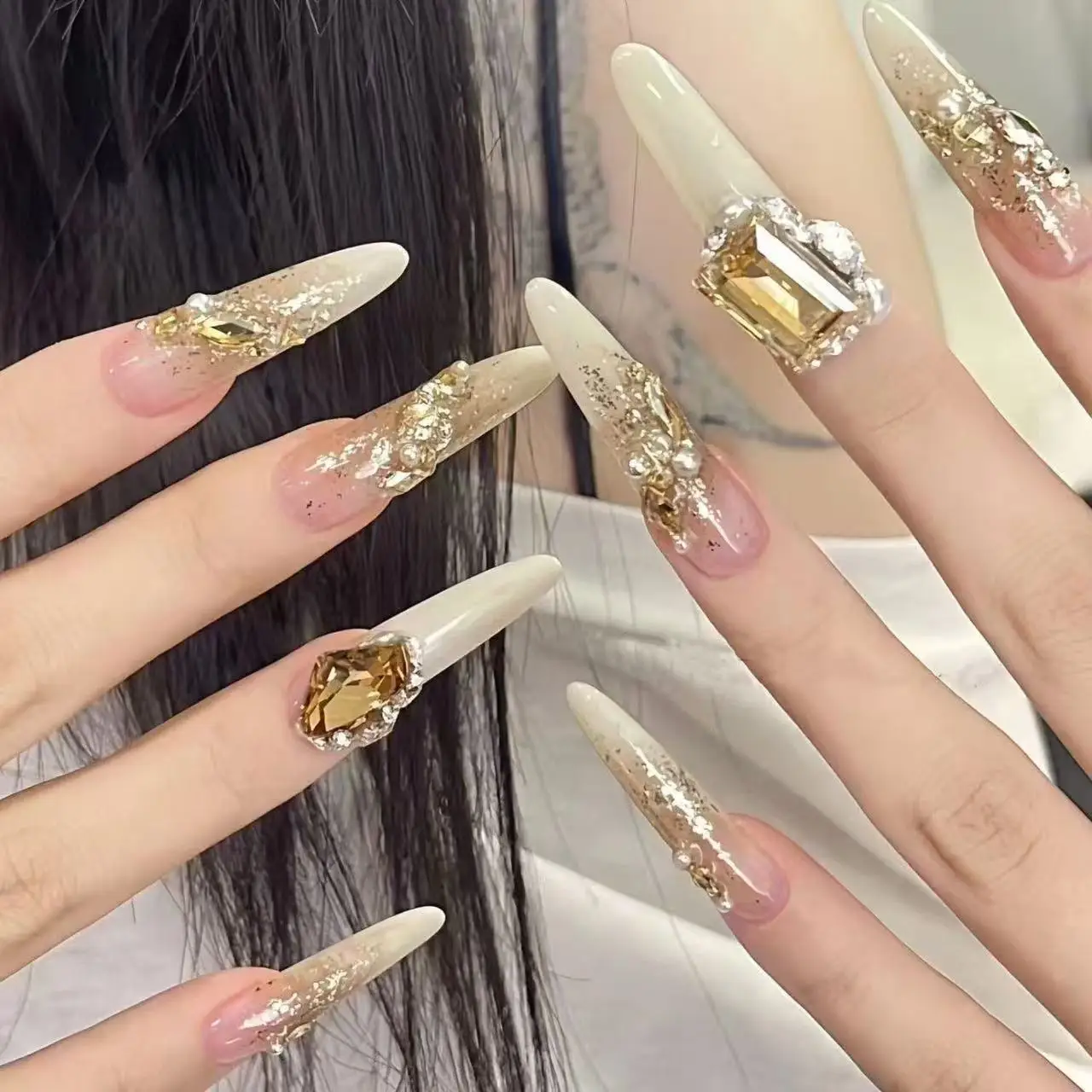 

Autumn and Winter Models Wear Armor Milky White Gradual Change Whitening Super Long Pure Manual Wear Armor Removable