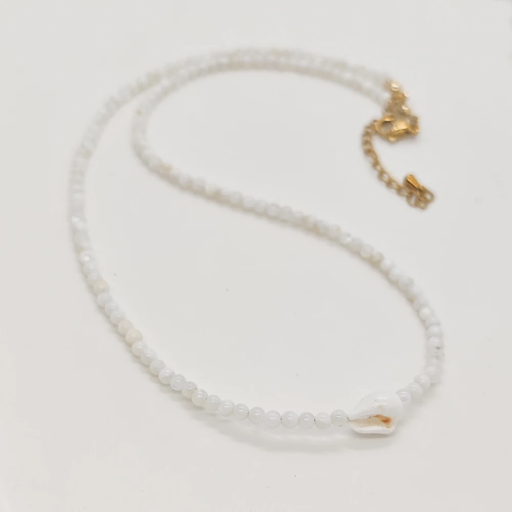 

CCGOOD Mother of Pearl Shell necklace Boho Summer Beach Jewelry necklace for Women Gold Plated 18K Beaded Pulseras Mujer