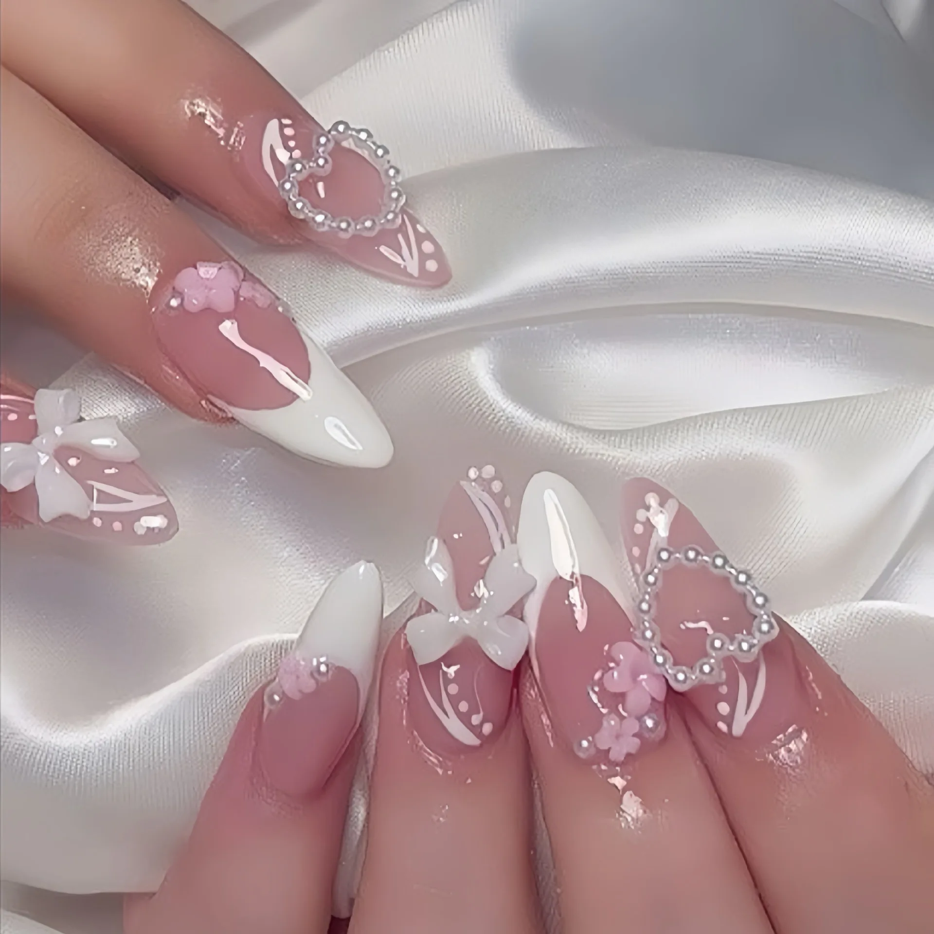 

24PCS Simple White French Press on False Nails 3D Bowknot Pearl Sweet Almond Fake Nails for Women Wearable Manicure Fashion Nail