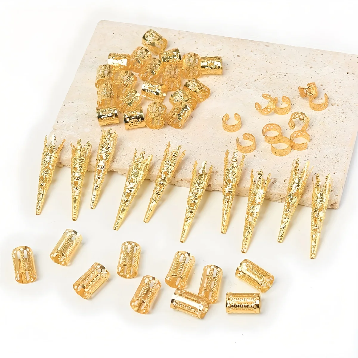 50 Buah Cincin Gimbal Berongga Emas-Aksesori Rambut Kepang Paduan Antik DIY untuk Bola, Pesta & Perjamuan