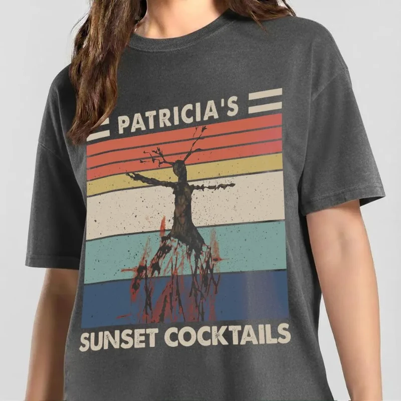 Vintage design Beach Reads Patricia's Sunset Cocktails Bonfire t-shirt, Patricia shirt, Kate O'Flynn as Patricia tee
