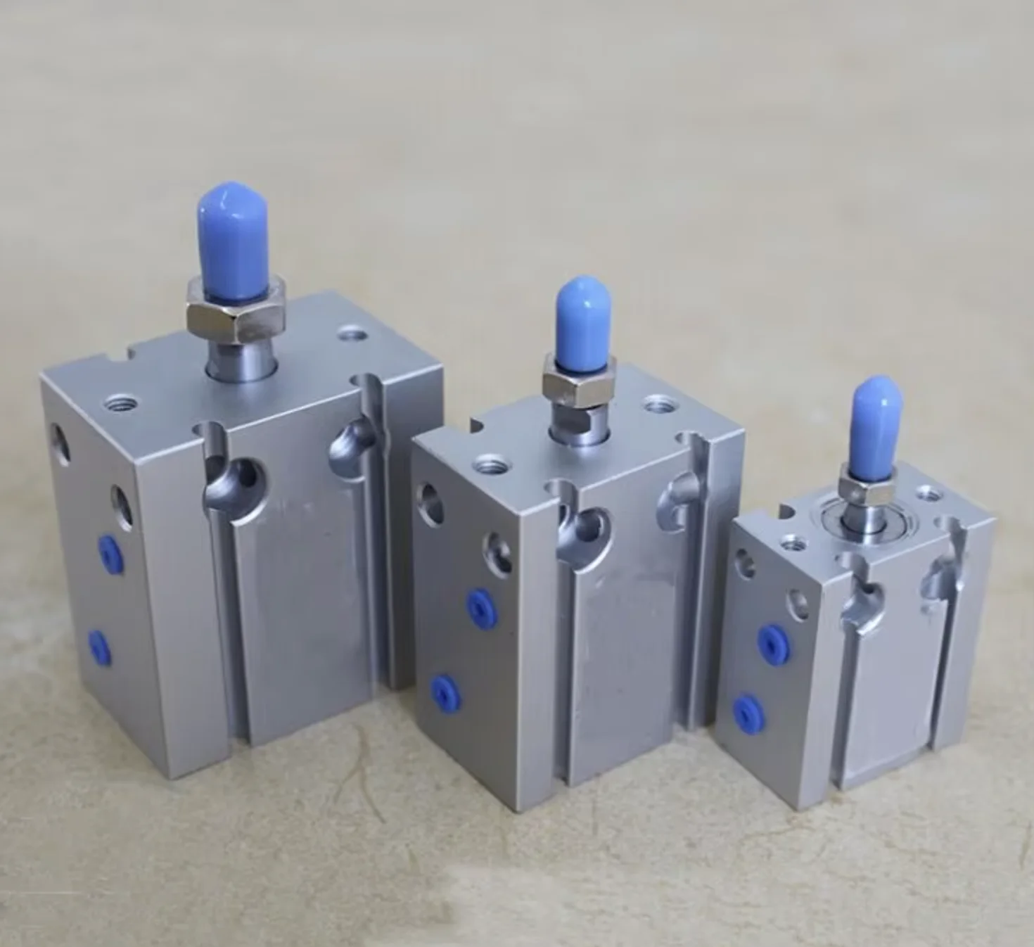 bore 20mm x 25mm stroke Multi-position Free Mounting single acting CDU type Air Cylinders mini cylinder with magnet
