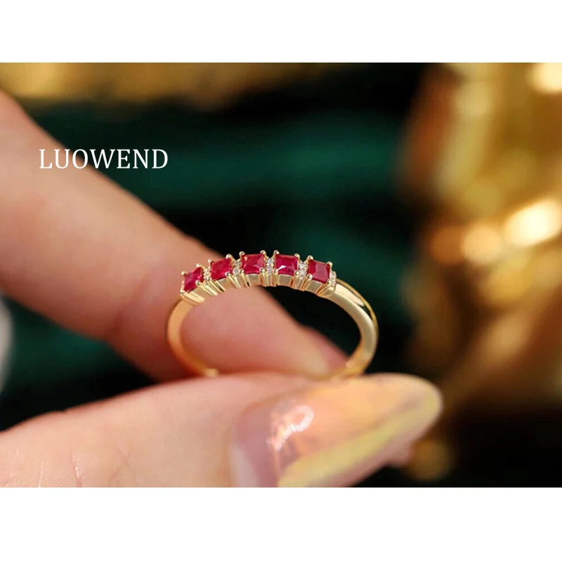 

LUOWEND 100% 18K Yellow Gold Rings Elegant Gentle Design INS Style Shiny Diamond Natural Ruby Ring for Women High Party Jewelry