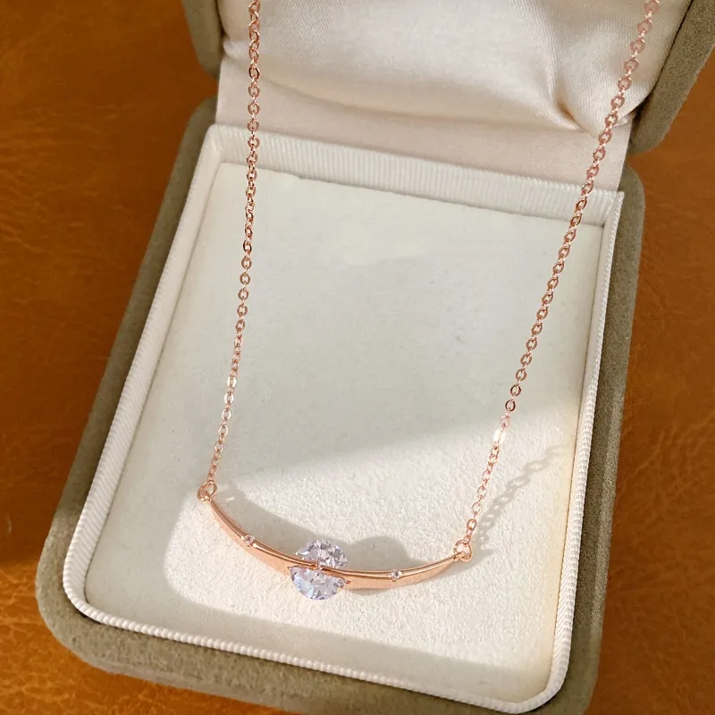 Minimalist Geometric Curved Bar Through‑Stone CZ Necklace Silver Rose‑Gold‑Tone Zirconia Clavicle Chain for Women Daily Wear