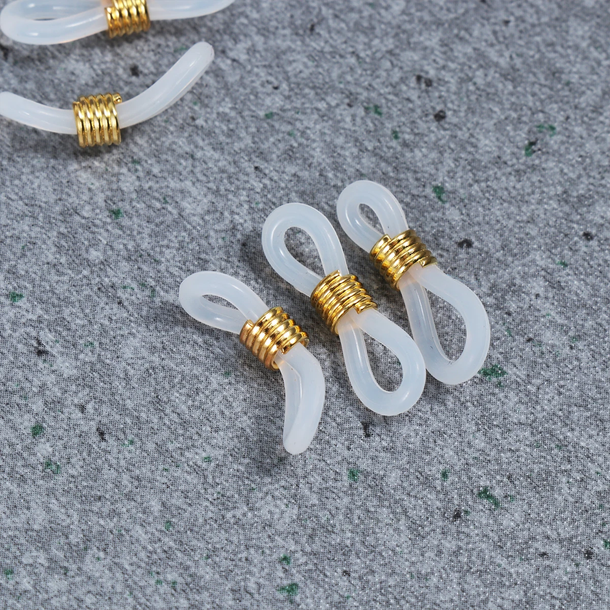 

100pcs Glasses Chain Silicone Ring Non Slip Eyeglass Cord Holder Adjustable Metal Coil Durable Eyeglasses Chain Accessory