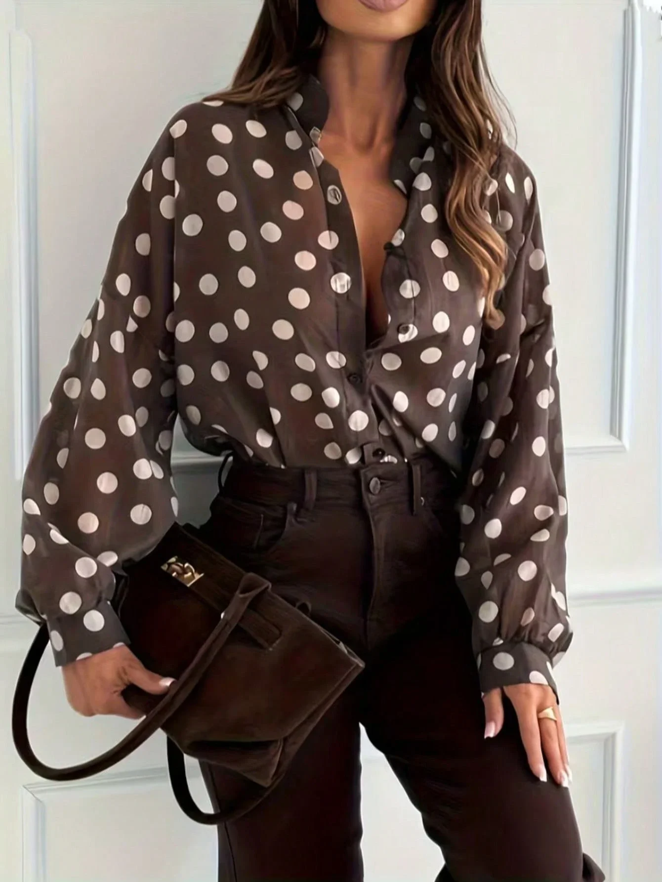 

Женская коричневая блузка в горошек свободного кроя с длинным рукавом и воротником-стойкой, повседневная, элегантная