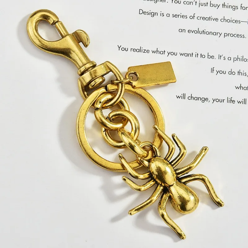 

Персонализированный брелок для ключей, новый металлический кулон в виде паука, трехцветный декоративный кулон в виде паука для сумки