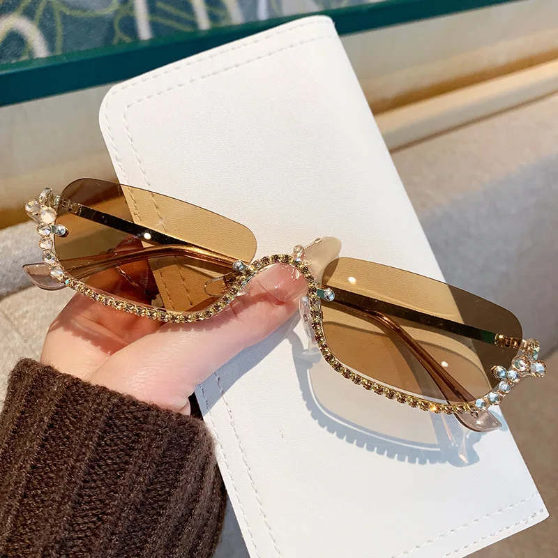 

New Fashion Adult Square Half-frame Diamond-inlaid Sunglasses Trendy Women Personalized Street Shots Versatile Metal Eyewears