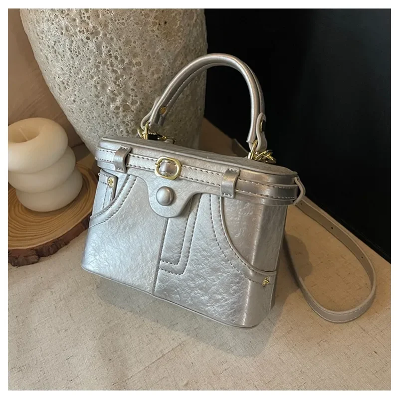 

Классические модные однотонные глянцевые сумки из искусственной кожи на плечо и через плечо, большая вместимость, популярные изысканные женские сумки, новинка 2023 года