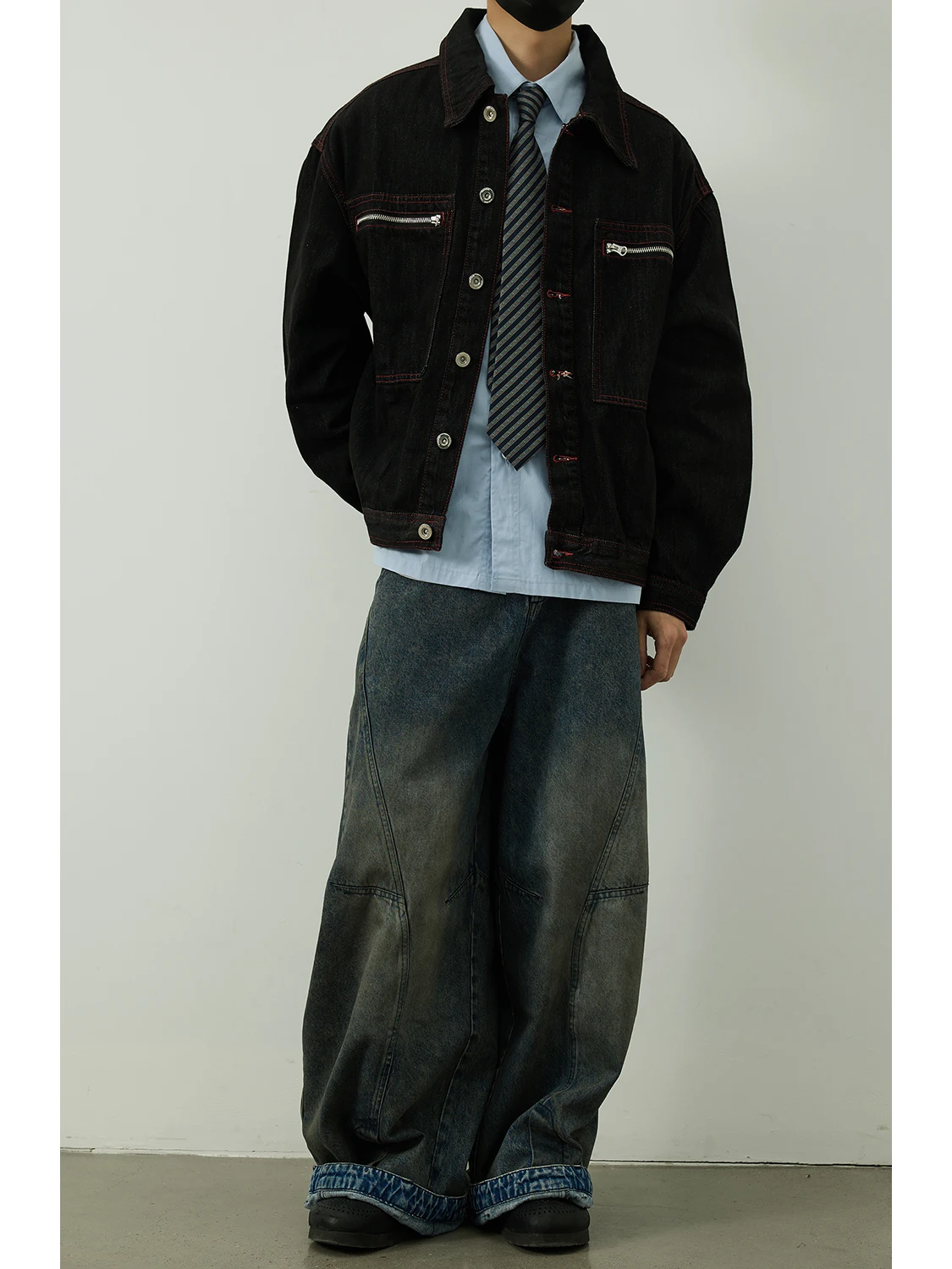 Retro Denim Jacket Men's Loose Double Pocket Casual Short Coat Durable Cotton Polyester Blend Long Sleeve Zipper Closure