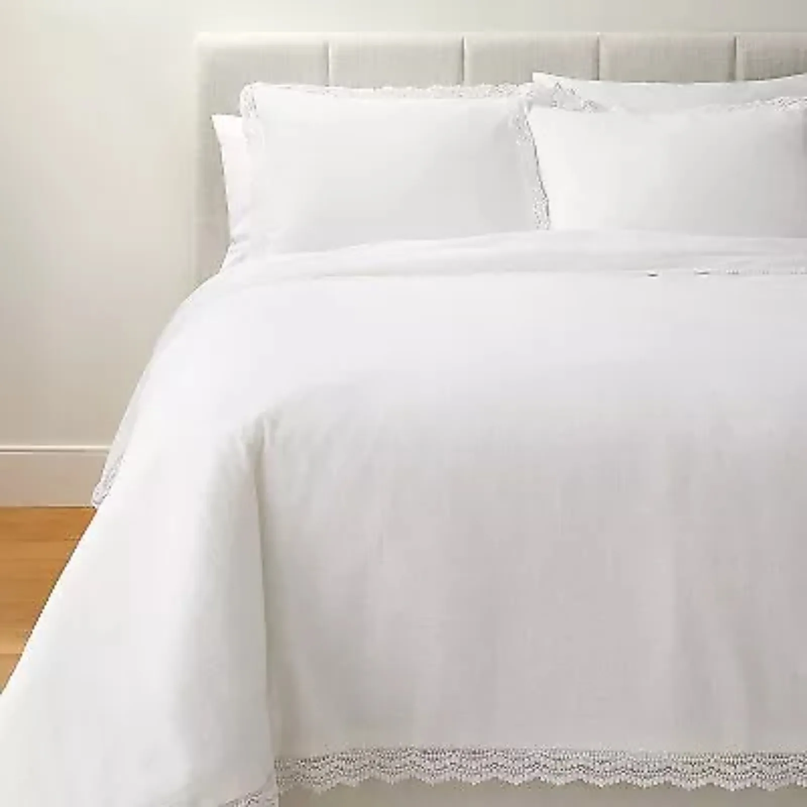 

Luxurious US Lace Border Cotton Slub Comforter & Sham Set for a Cozy Bedtime