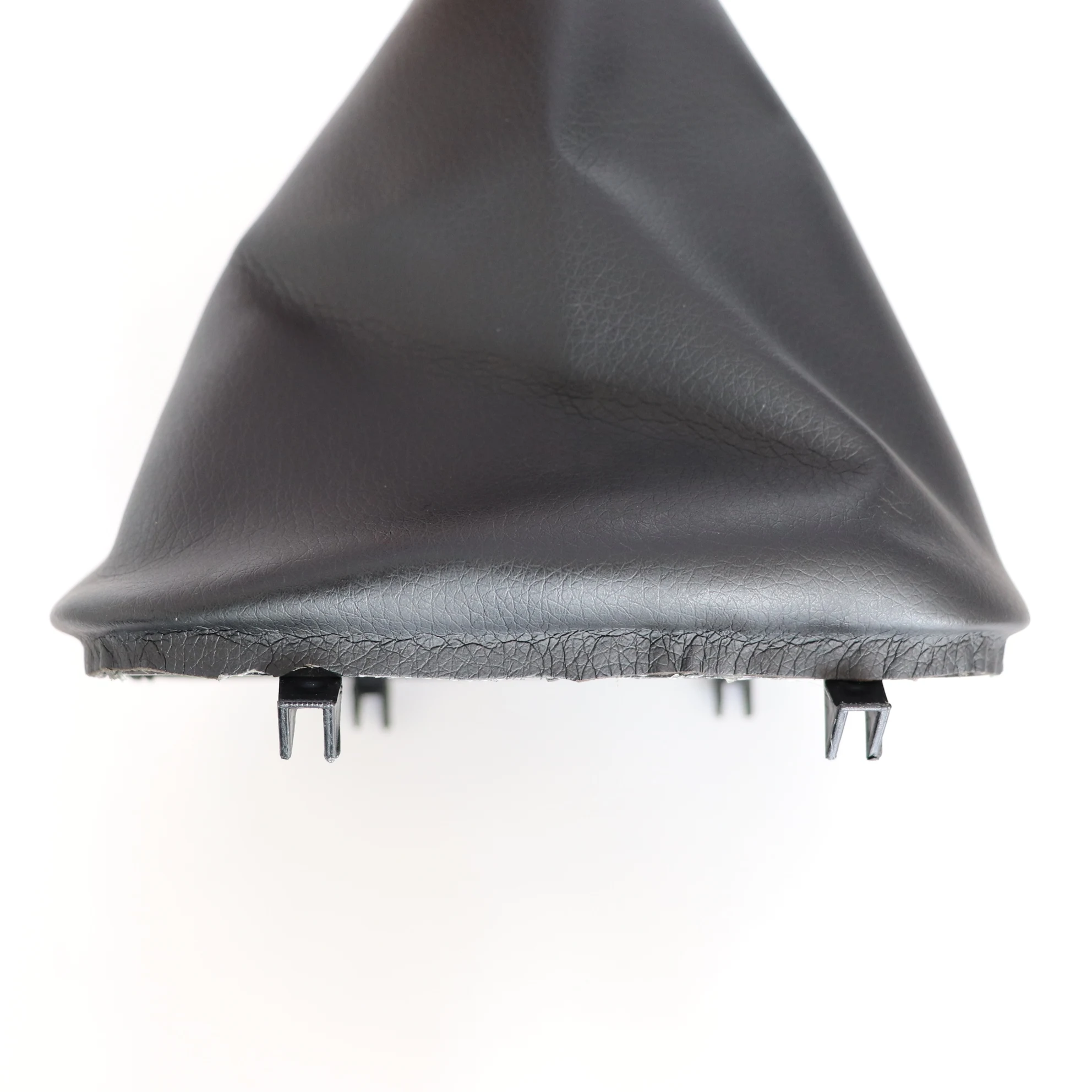 مناسبة لسيارات BMW BMW غطاء غبار E30 E36 E39 E46 E60 E87 E90 غطاء الترس غطاء غبار