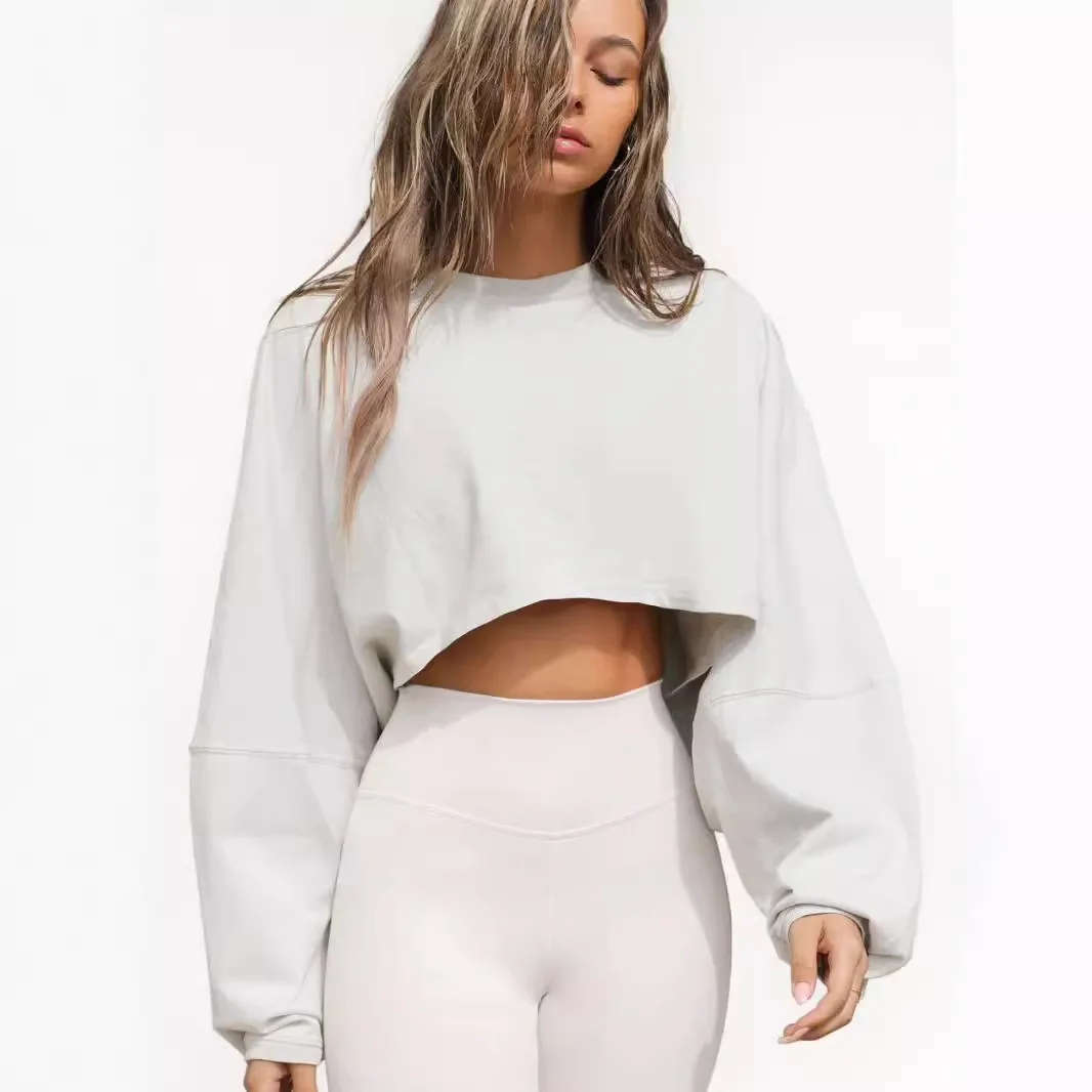 Suda corta tipo top para mujer, estilo casual urbano, cómoda mezcla de aodón, sor regular para otoño.