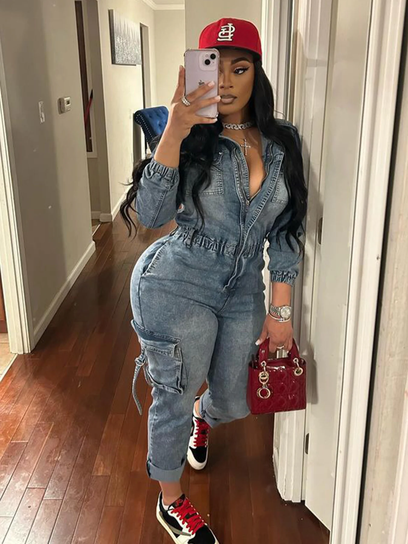 

2025 Новый высококачественный потертый синий эластичный карман с длинными рукавами, джинсовый комбинезон, брюки