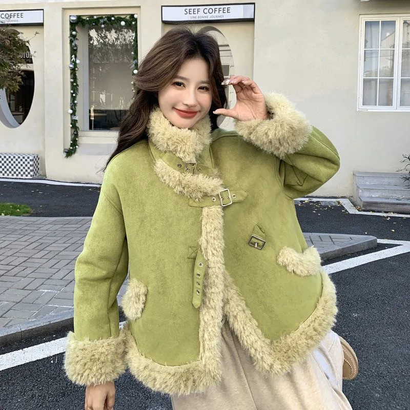 Green Fur Integrated Lamb wool Jacket For women Winter 2026 Short Warm Thicken Small Jackets Casual Female Parker Outwear Top