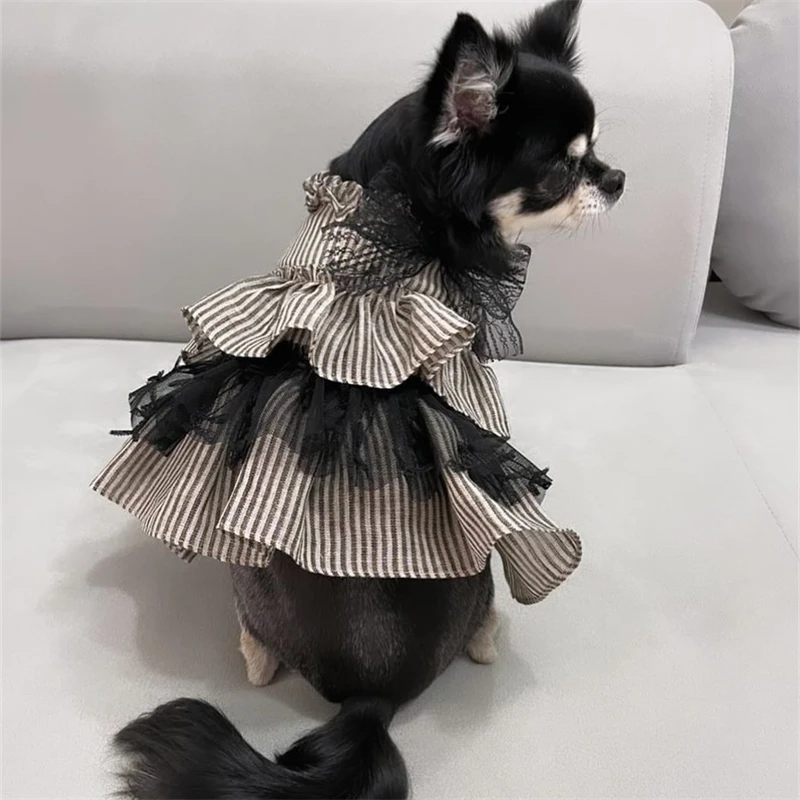

Vintage Pet Clothing Striped Layers Lace Ruffle Dress for Small Dog Girls Female Party Dress Pomeranian Chihuahua Clothes