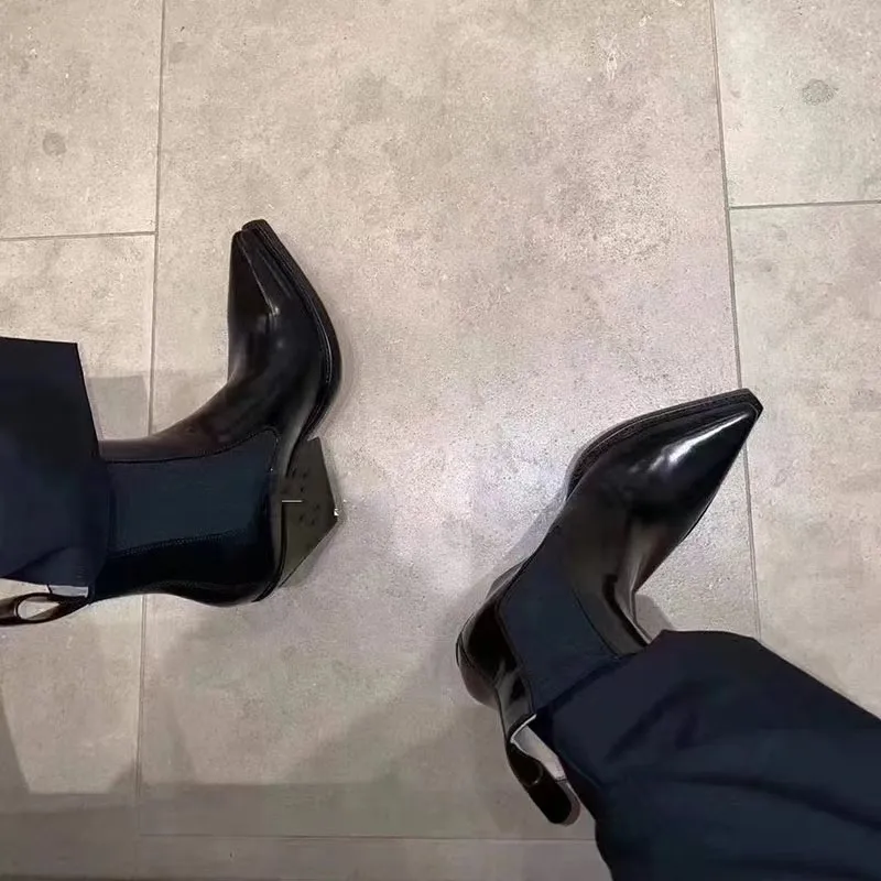 Szpiczasty nosek kobiety Chelsea Boots lakierki czarne krótkie botki damskie jesienne buty na koturnie szpilki Botas Mujer kliny