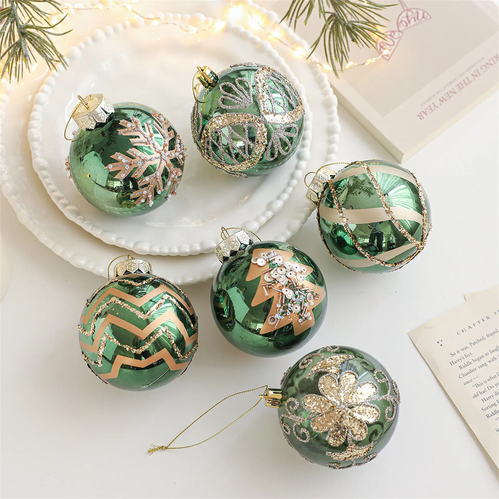 

1pc Green Shimmer Christmas Ball Mini Enhance Holiday Charm Squins Glass Ball for Christmas Tree Hanging Decoration Supplies