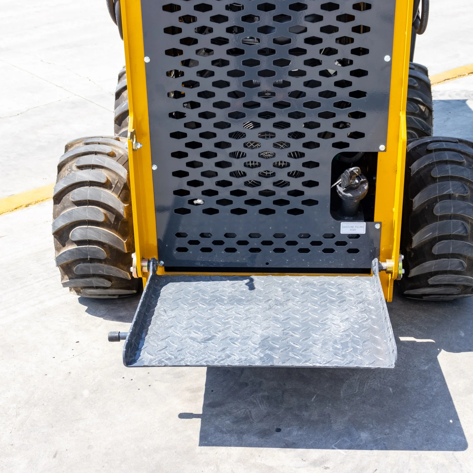 Factory Price Hydraulic Skid Steer Loader Multi-Purpose Four Mini Wheel Loader Customized Fast Operating Speed Skid Loader