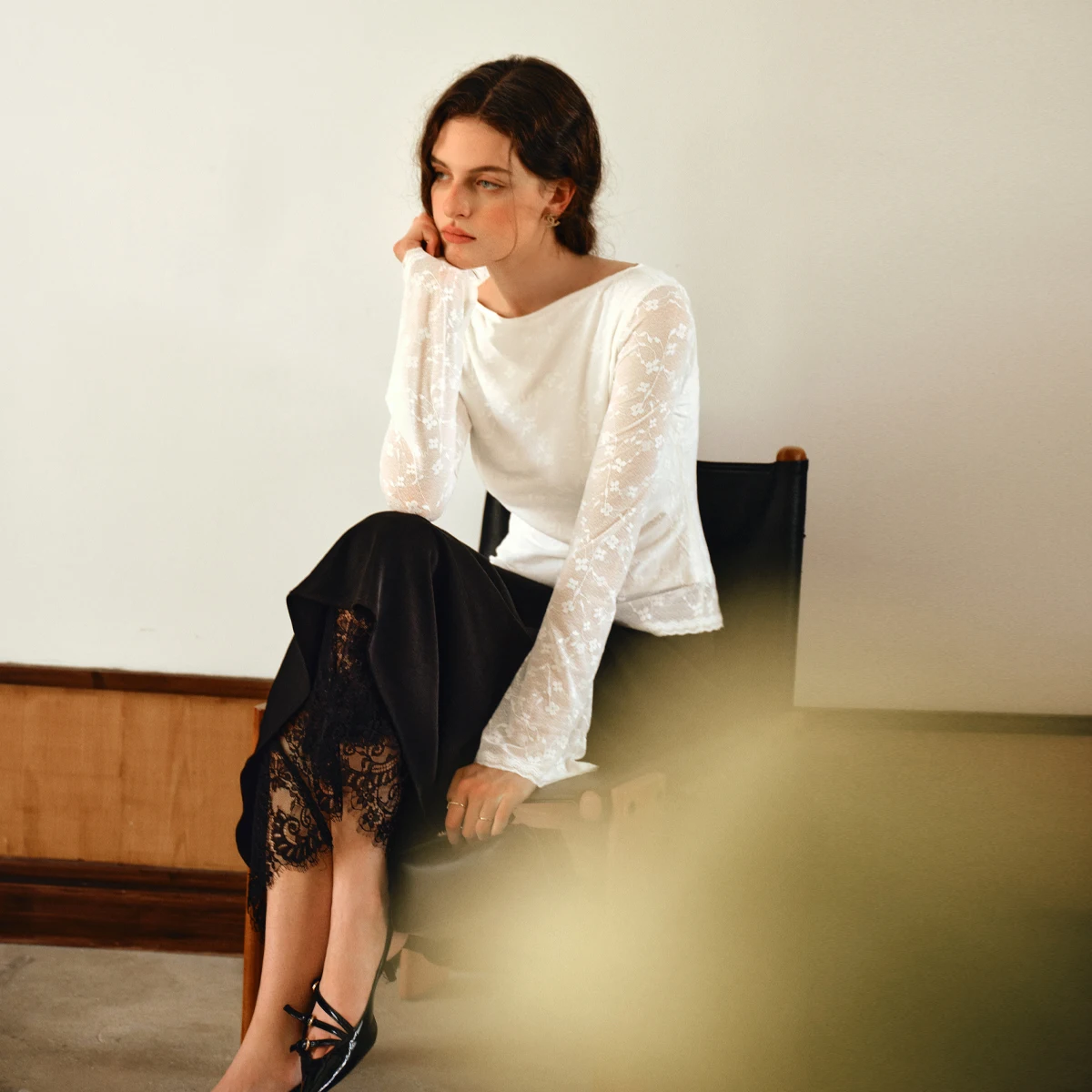 OLrain French Elegant T-Shirts Women's Autumn 2026 Slash Neck Irregular Tees Commute Lace Long Sleeve Tops Female O57QX001259