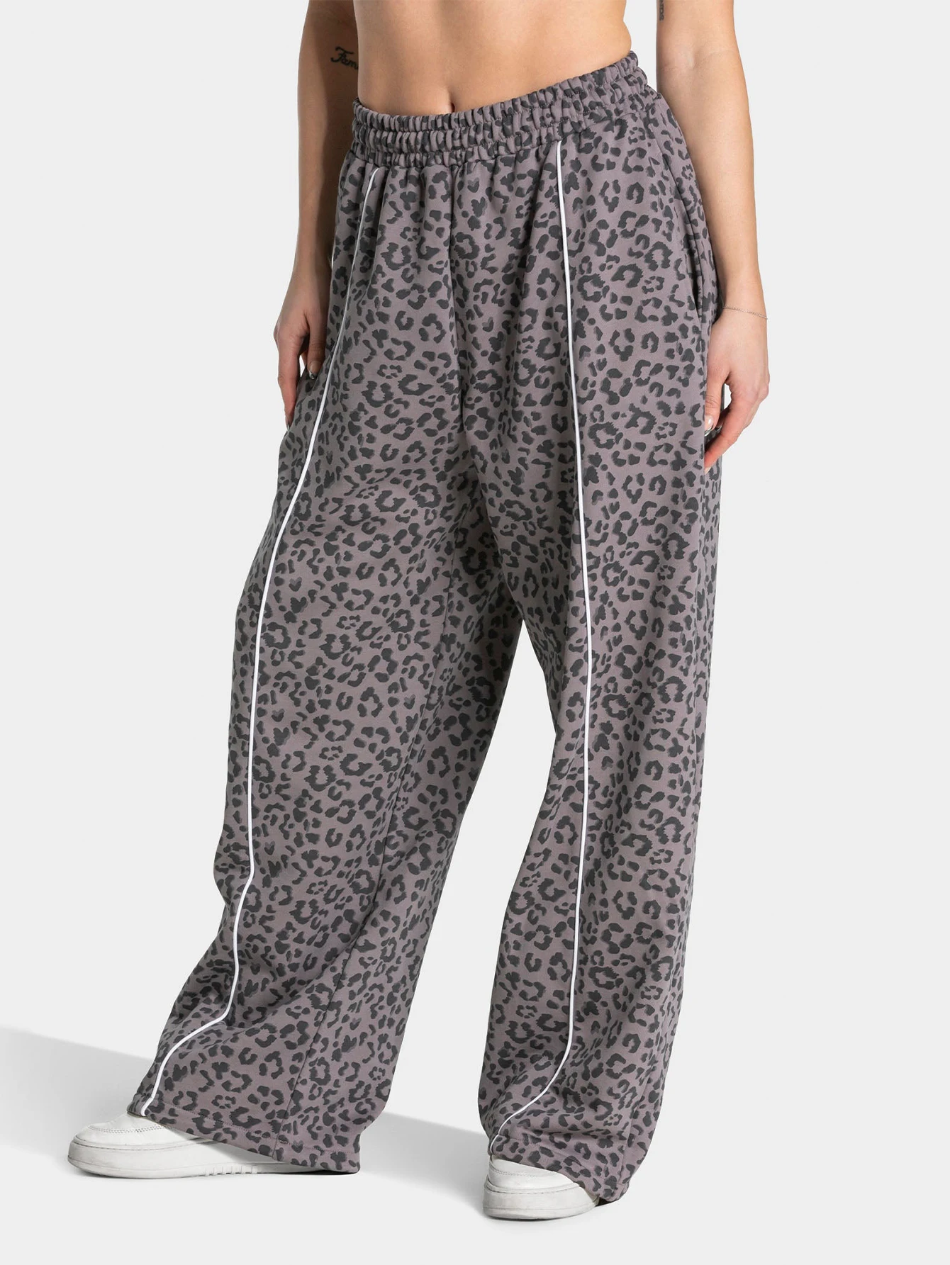 Women High Elastic Leopard Print Yoga Pants Loose Wide Leg Fitness Workout Pants Butt Lifting Slim Casual Sports Trousers image 2