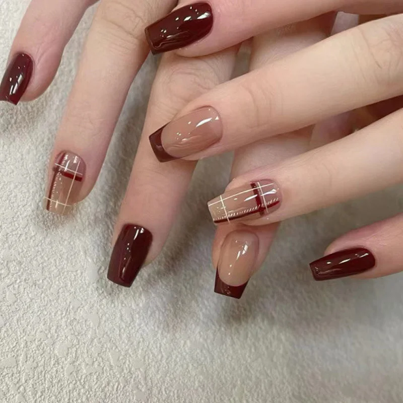 24Pcs/Set Square Medium-Long Press On Nails Y2K Red Grid Fake Nails French Reusable False Nail Christmas Wearing Nails