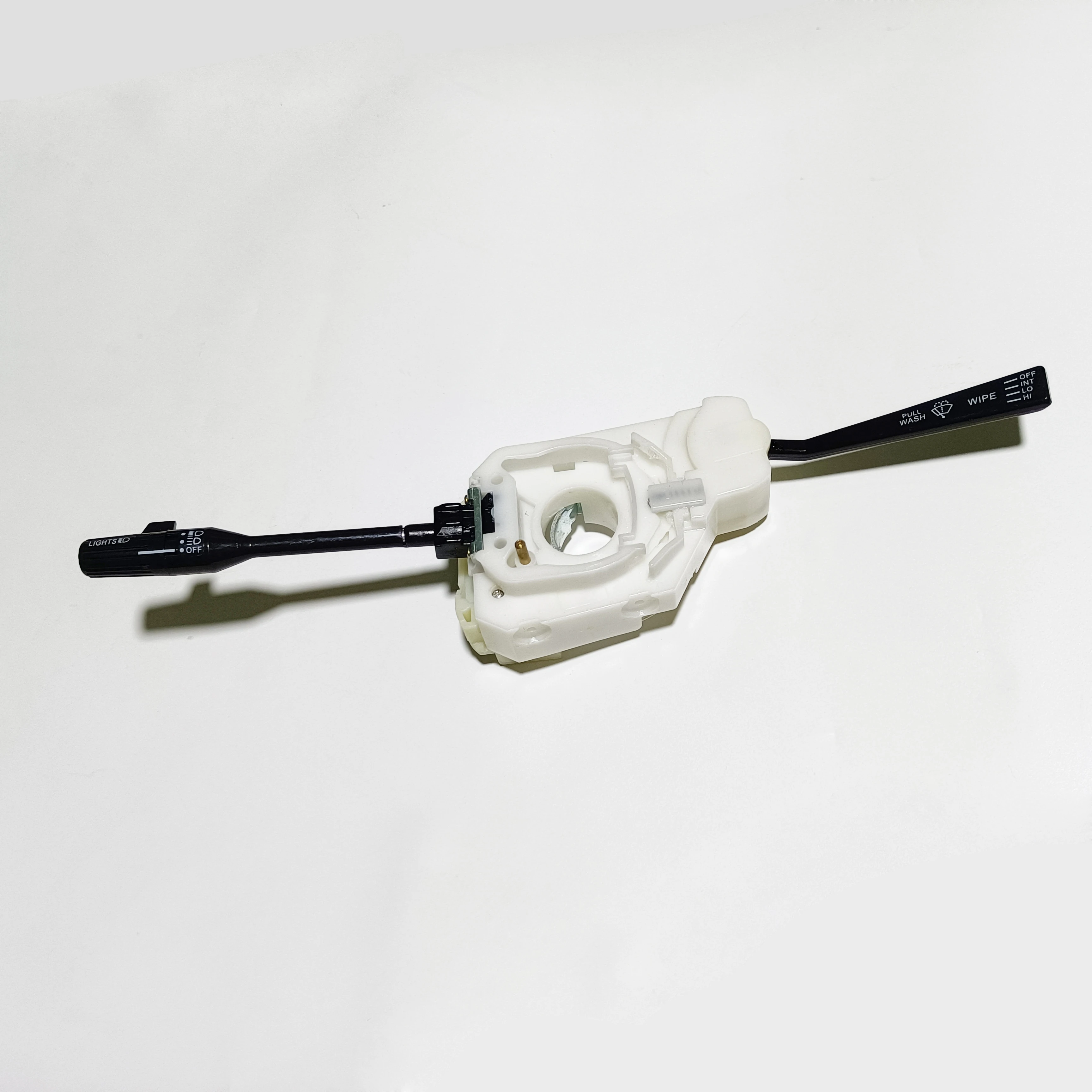 あゆみ Switch SWITCH ASSY OE 25560-03W00 25560-06W10 LHD For Nissan 720 Pickup