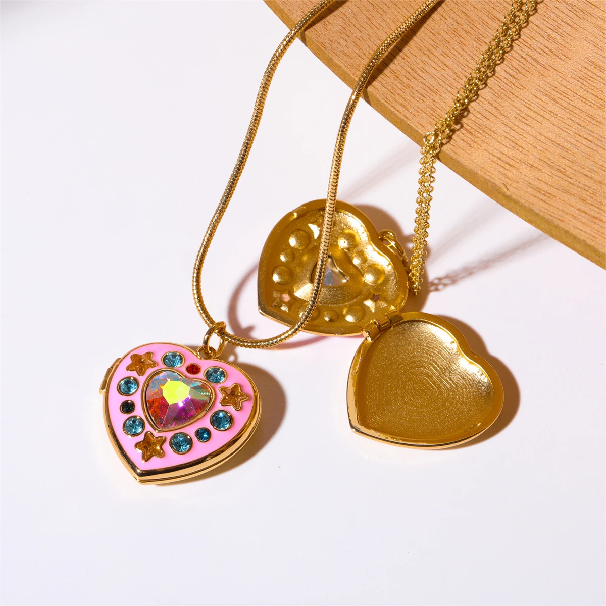 

Openable Photo Frame Pendant Necklace with Diamond Accent, Gold Plated Jewelry Gift for Girls