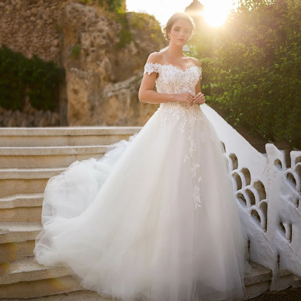 

Off Shoulder Lace Appliques Wedding Dresses 2025 Tulle Bride Gown Bridal Dress Luxury Corset Princess Wedding Gown Customized