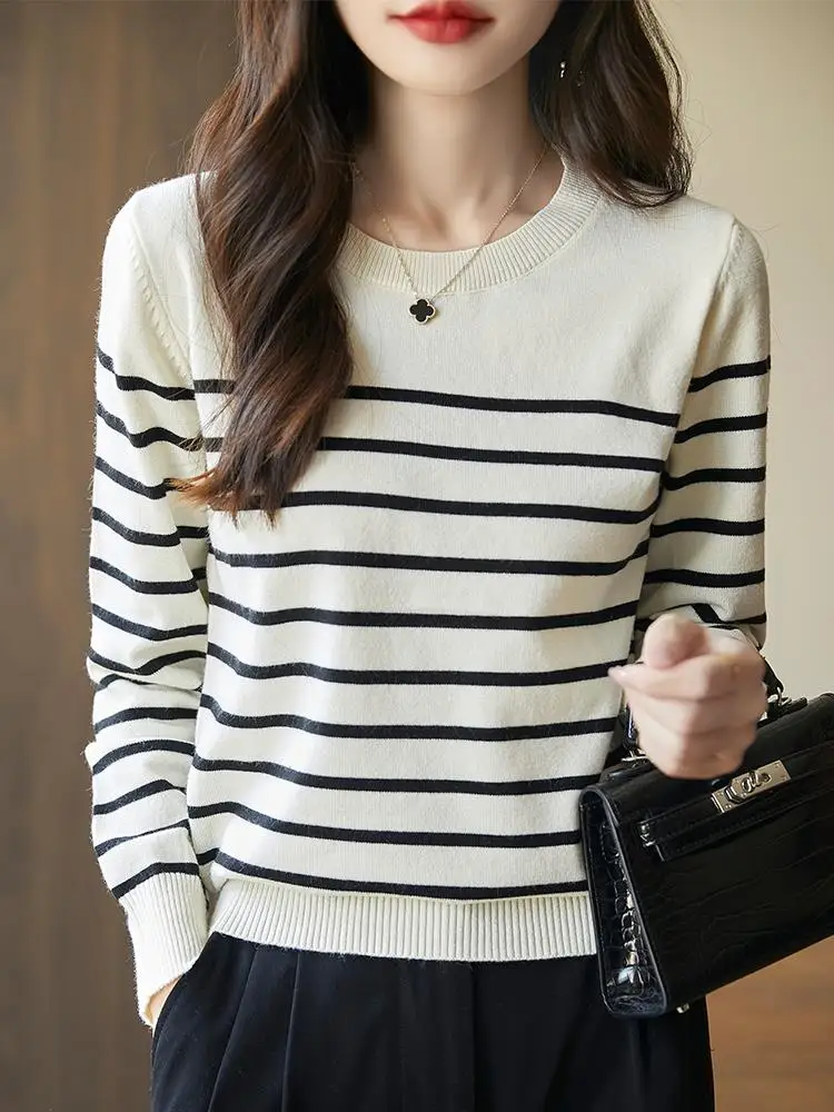 

Women's Long Sve Knitted Base irt round Ne Overhead Vintage Design Striped Casual Sle Soft Polyester Blend Sweater