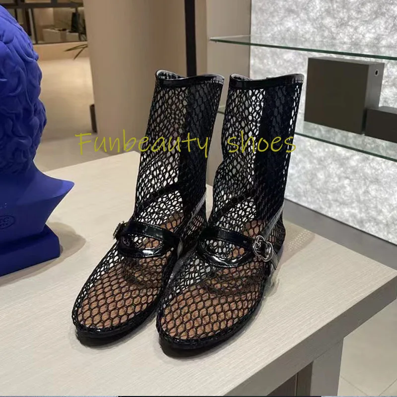 

Женские ботинки на плоской подошве, ботинки в римском стиле с сетчатыми вставками и ремешком с пряжкой, дышащие ботинки с перфорацией, лето 2024