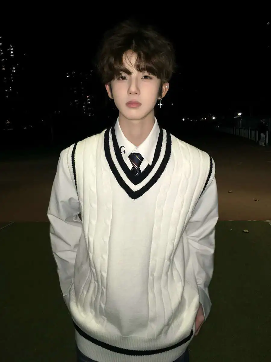 4 pezzi uniforme scolastica college Suzuki uniforme scolastica JK DK giacca gilet maglione uniforme di classe per uomo e donna