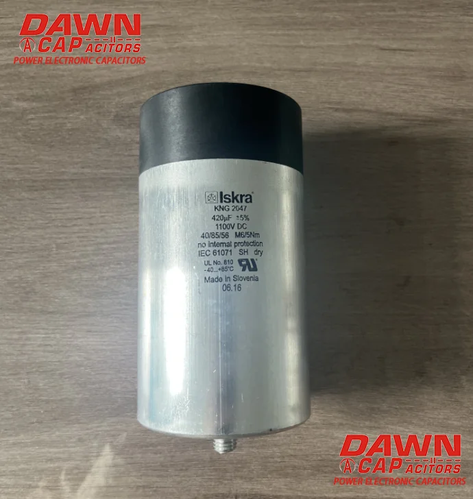 

Iskra 420UF 1100V DC New energy vehicle special capacitors 86*155MM