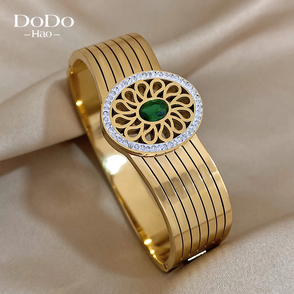 DODOHAO Chunky Gold Color Oval Green Rhinestone Flower Stainless Steel Wide Cuff Bangles Bracelets for Women Luxury Jewelry Gift