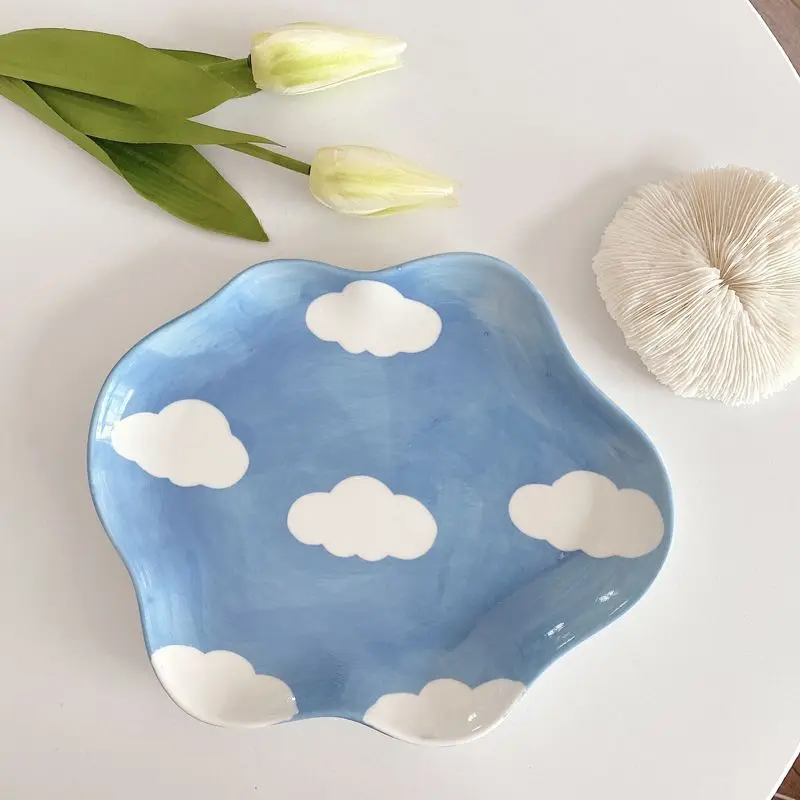 Plato de viento coreano, pequeño, fresco, creativo, nube, pintado a mano, corazón de niña encantadora, fruta de cerámica para el hogar, postre, plato de desayuno