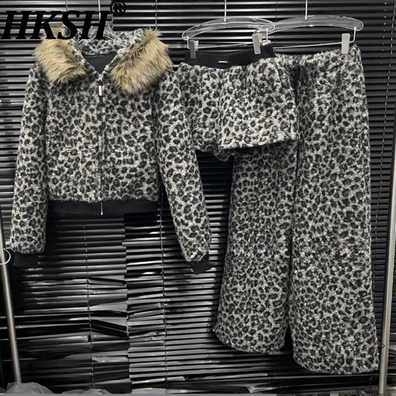 

HKSH Winter New Women's Set Leopard Printed Patchwork Faux Fur Collar Hooded Zipper Ins Warm Coat Chic Shorts Tide Pants HK15475