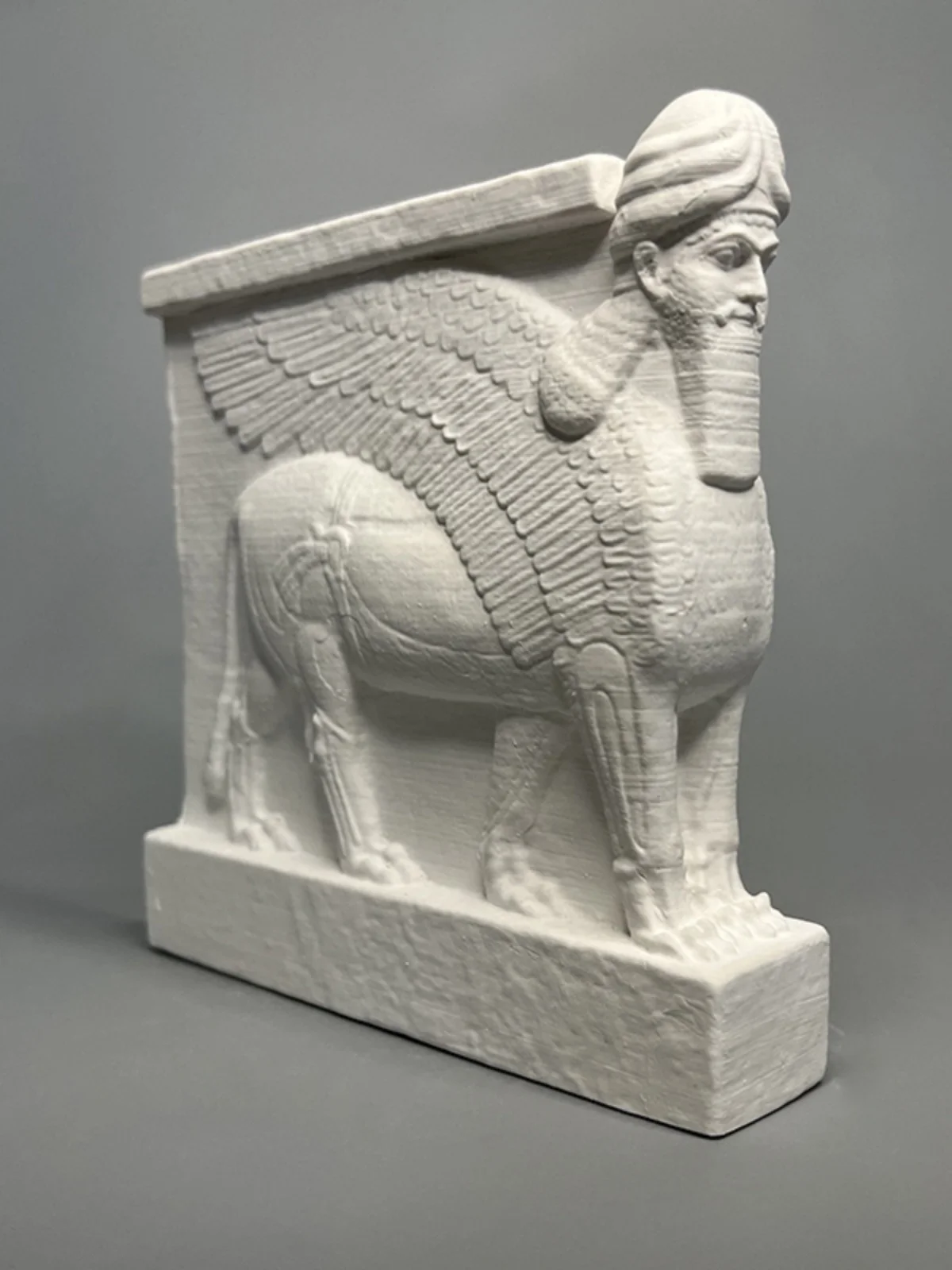 

Iraqi Assyrian culture lamassu statue plaster sculpture decoration home birthday gift creative ornament