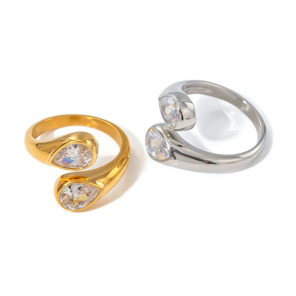 

Stainless Steel PVD 18K Gold Plated Tarnish Waterproof Crystal Twist Rings For Woman Jewelry Wholesale INS